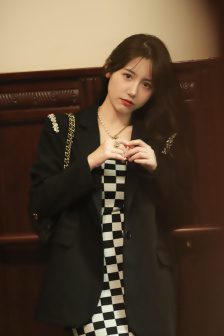 美女男奴